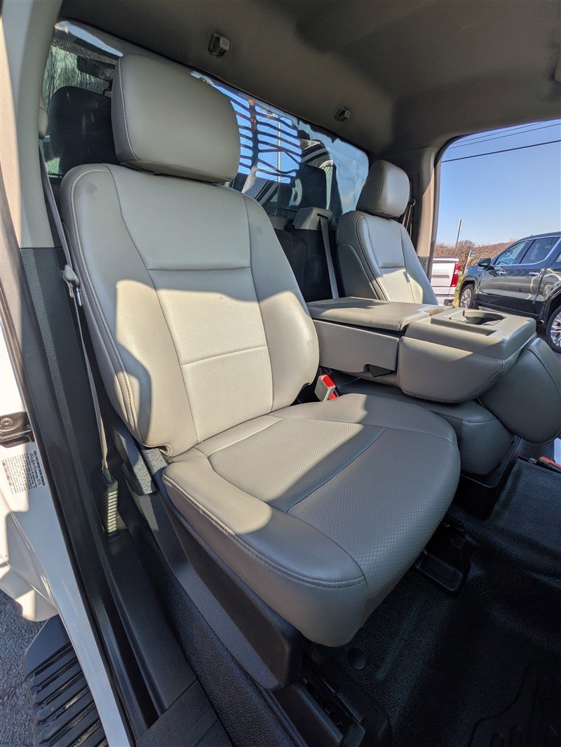 Used 2019 Ford F550 4x4 Regular Cab Super Duty image 20