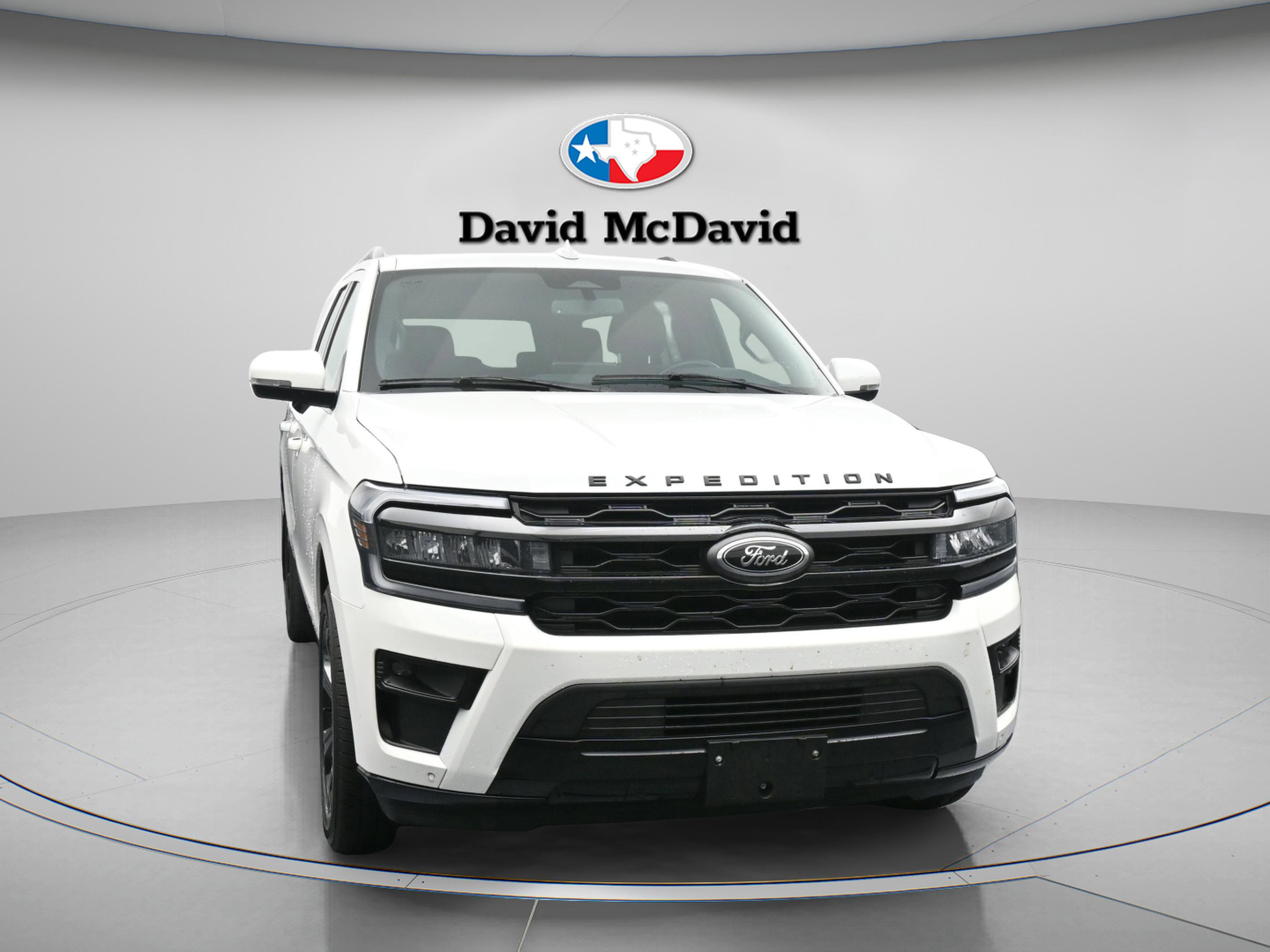 Used 2023 Ford Expedition Max Limited RWD image 2