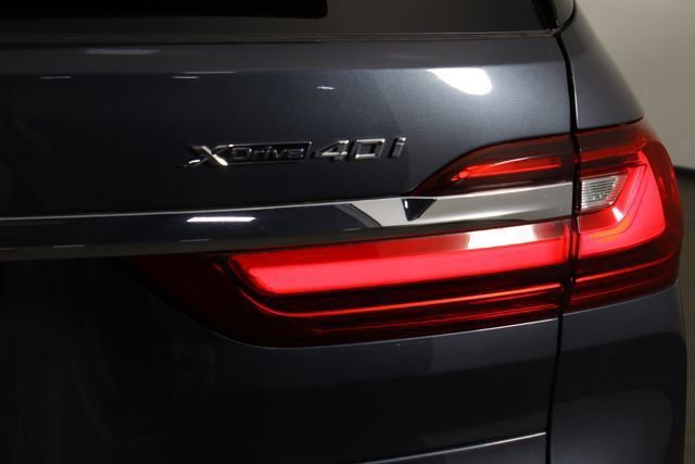 Used 2021 BMW X7 xDrive40i w/ Cold Weather Package image 43