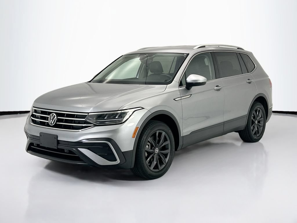 Used 2023 Volkswagen Tiguan SE