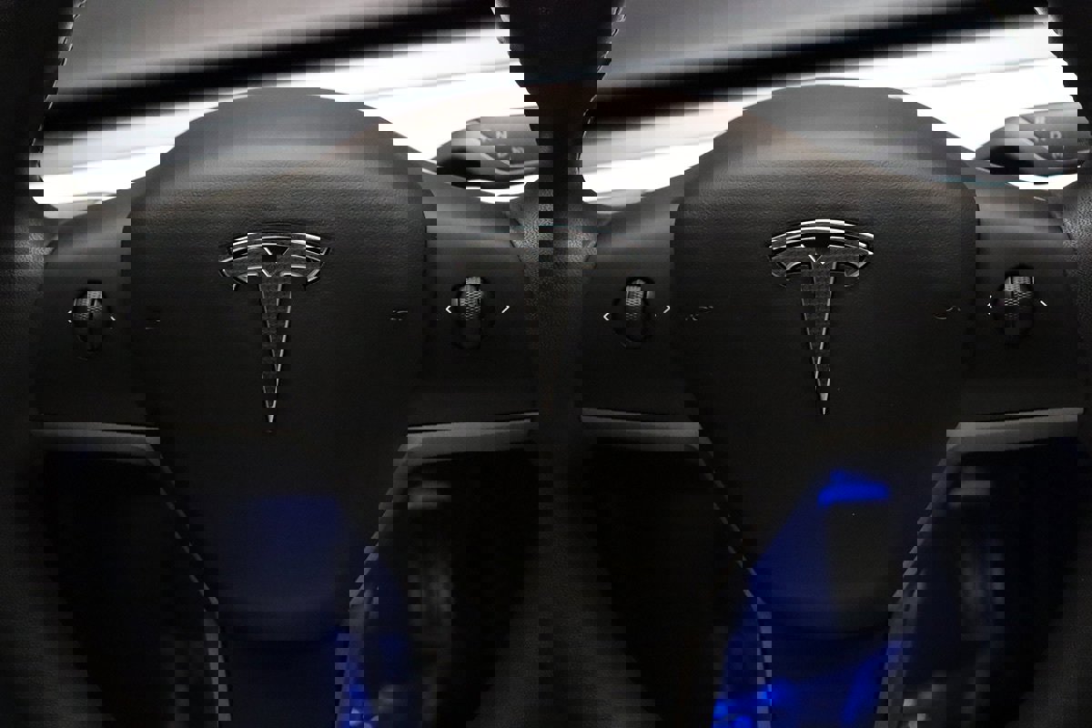 Used 2020 Tesla Model 3 Performance image 22