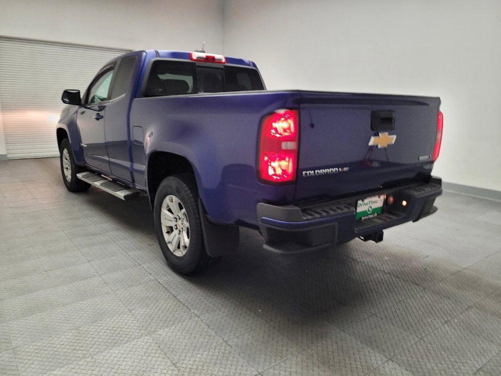 Used 2017 Chevrolet Colorado LT w/ LT Convenience Package image 5