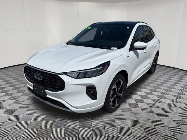 Certified 2023 Ford Escape ST-Line Select w/ Tech Pack #2 image 12