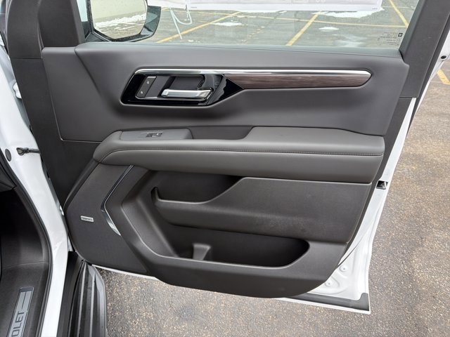 New 2026 Chevrolet Suburban LT w/ Comfort Package image 31