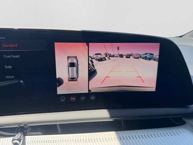 Used 2025 Cadillac Optiq Sport 1 AWD/4WD image 16