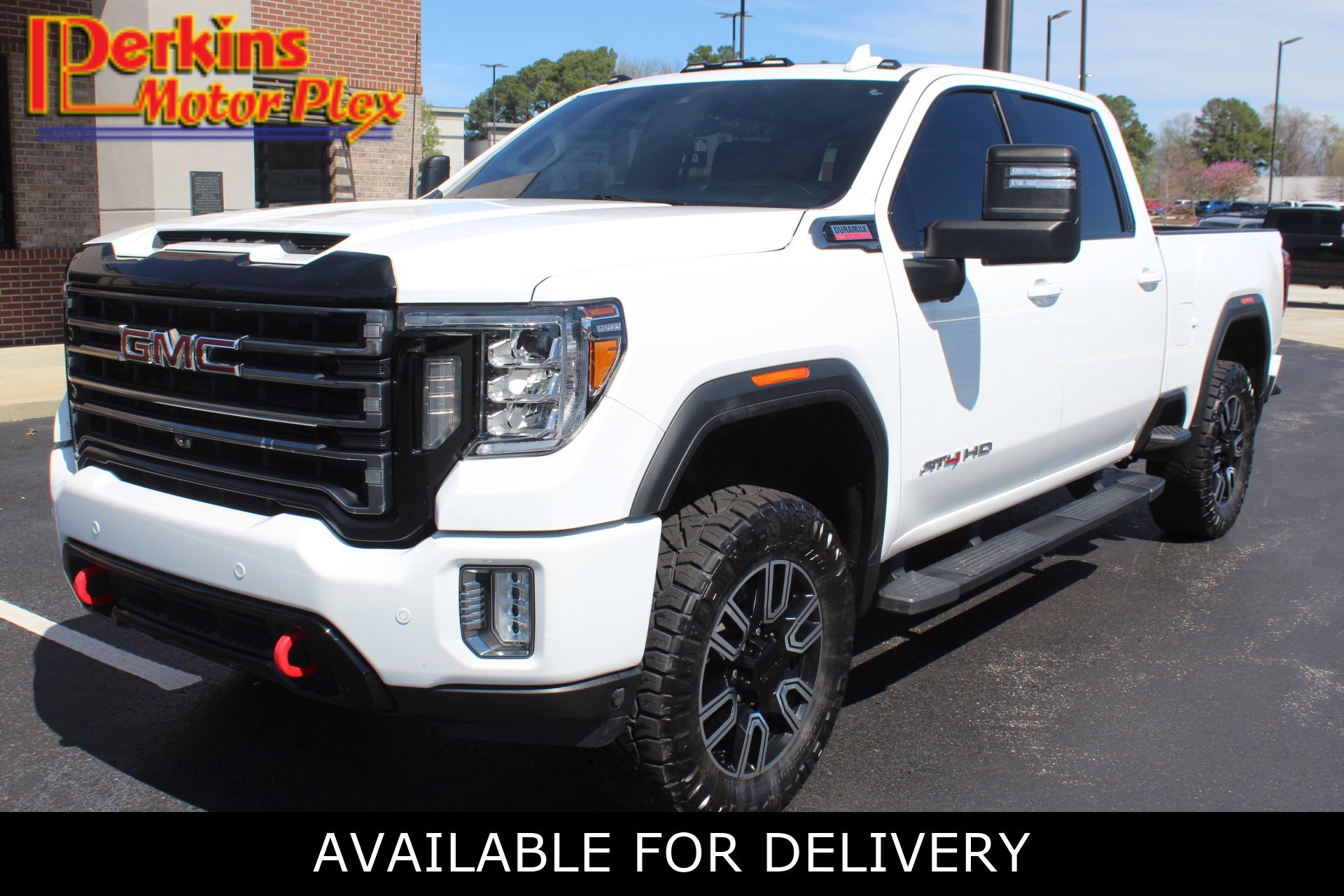 Used 2020 GMC Sierra 2500 AT4 w/ AT4 Premium Package image 1