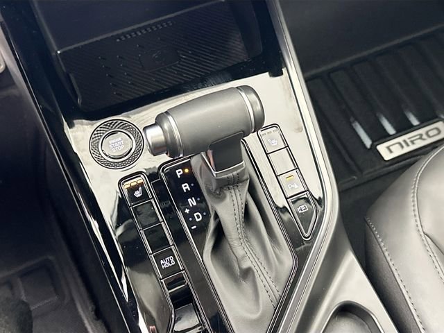 Used 2023 Kia Niro EX Touring image 14