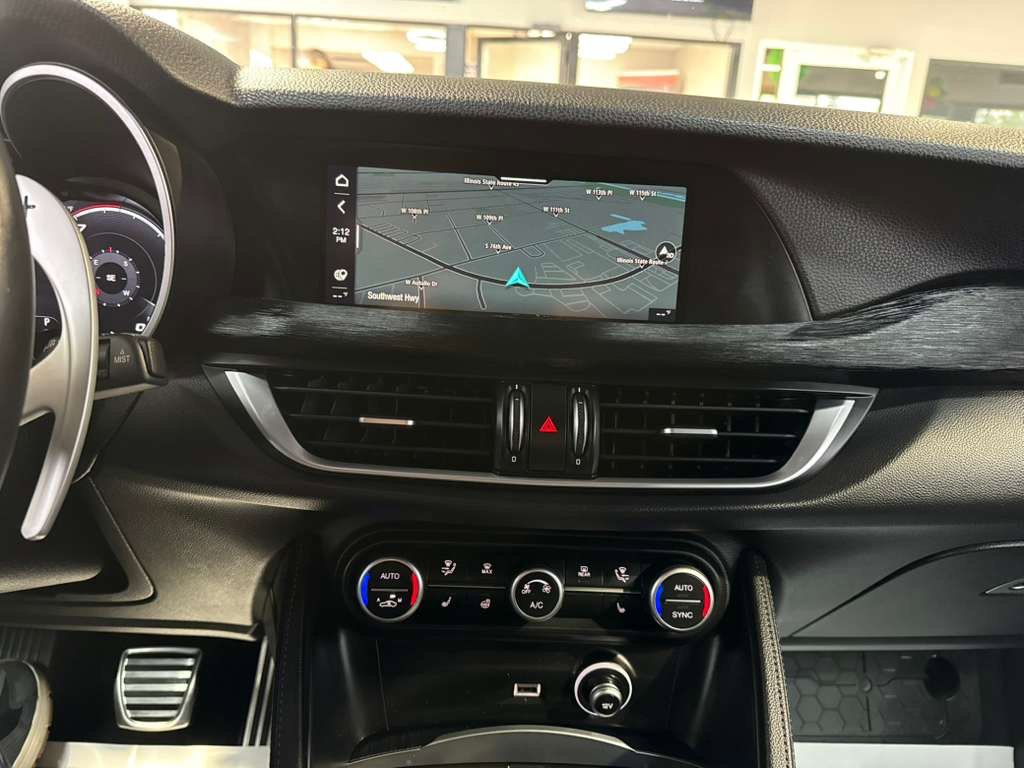 Used 2024 Alfa Romeo Stelvio Sprint RWD image 17