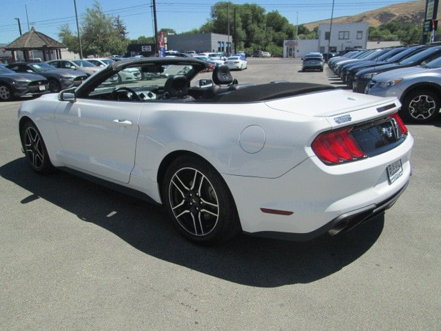 Used 2023 Ford Mustang Premium RWD image 4