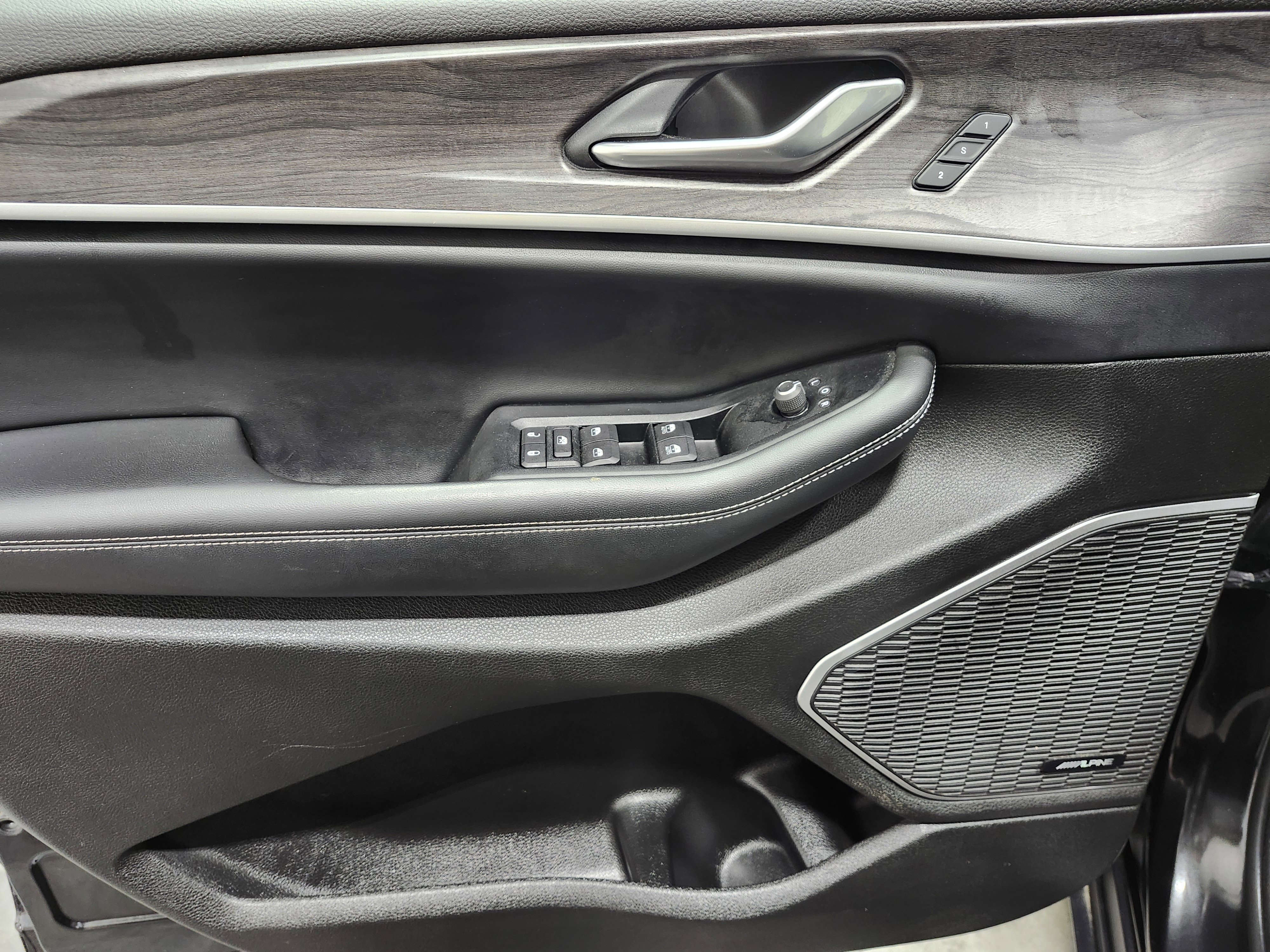 Used 2022 Jeep Grand Cherokee L Limited image 18