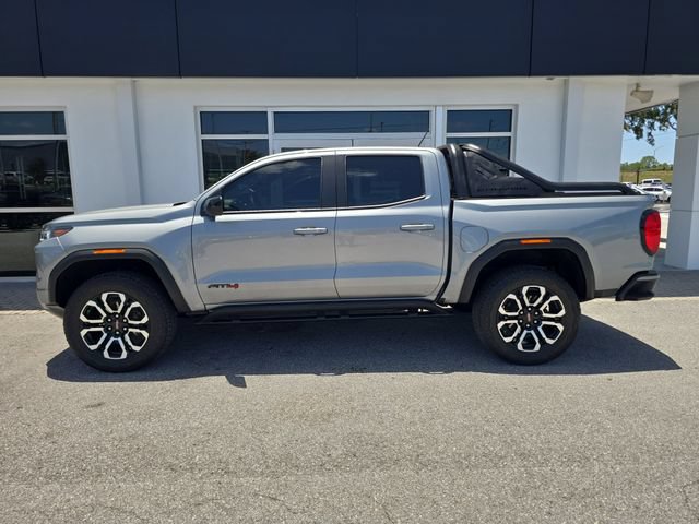 Certified 2025 GMC Canyon AT4 w/ Nightfall Edition AWD/4WD image 4