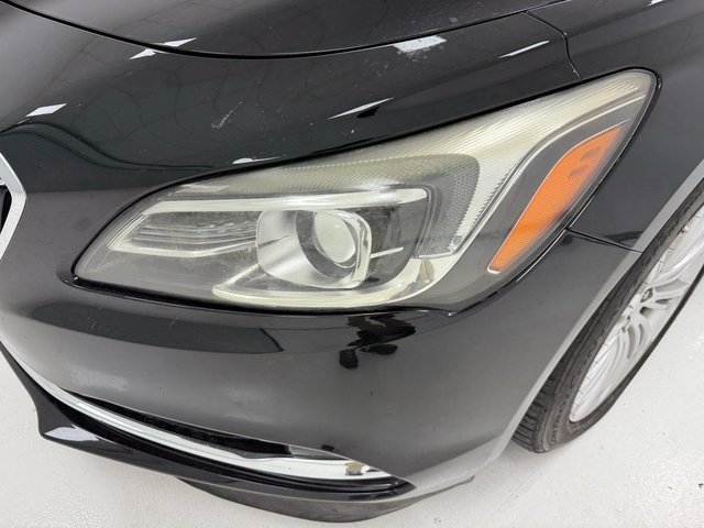 Used 2017 Buick LaCrosse image 6