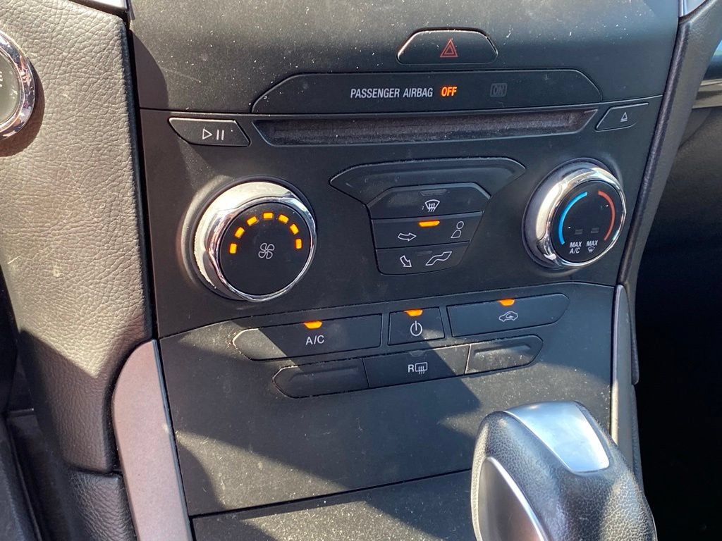 Used 2016 Ford Edge SE FWD image 7