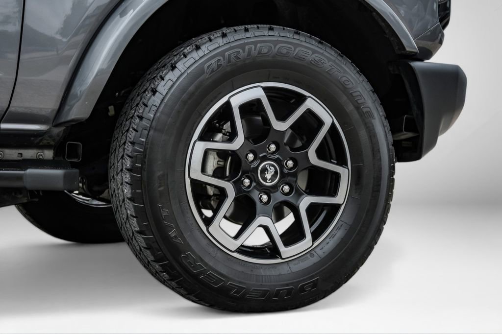 Used 2023 Ford Bronco Outer Banks image 64
