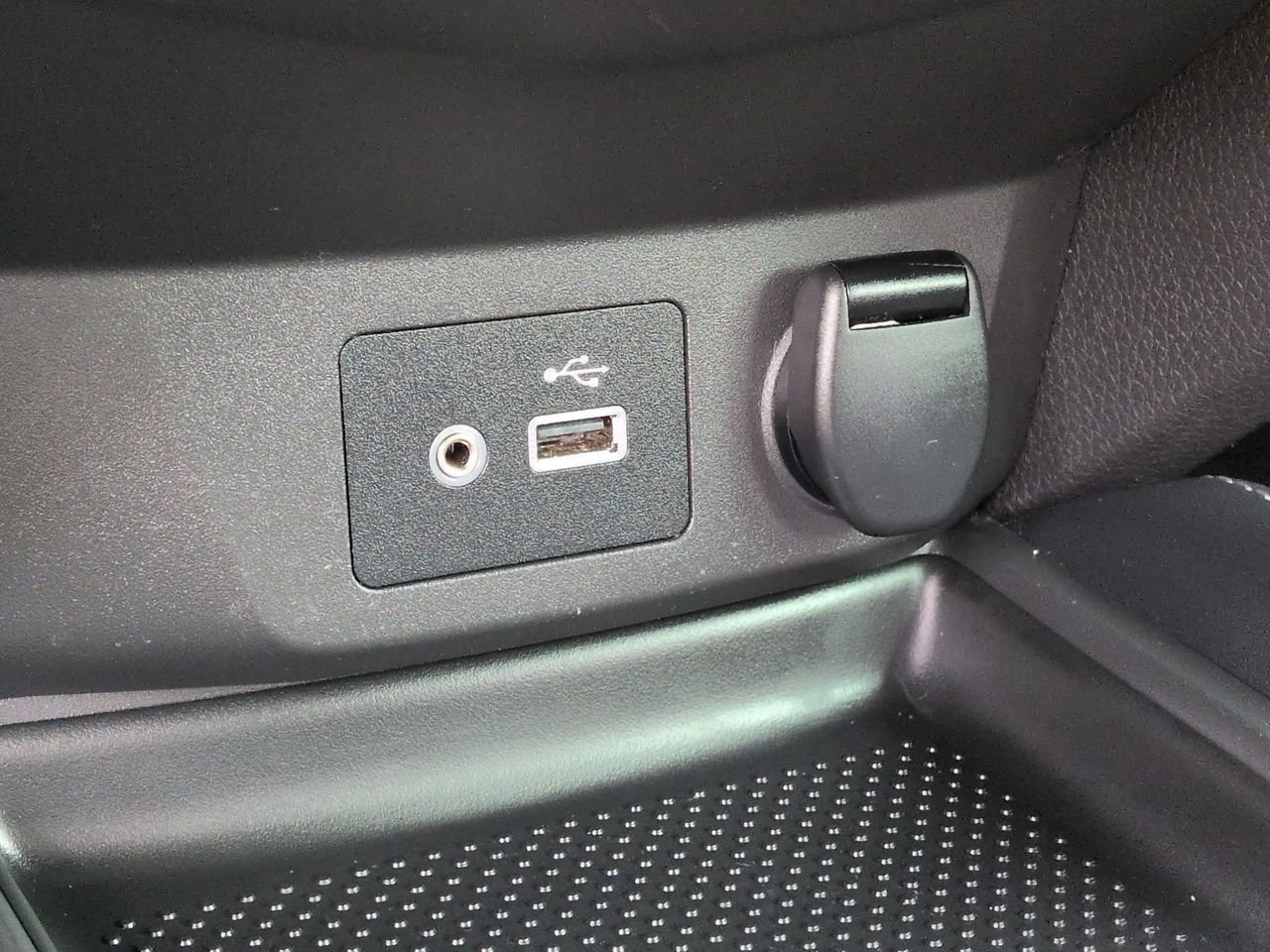 Used 2018 Nissan Rogue SL AWD/4WD image 22