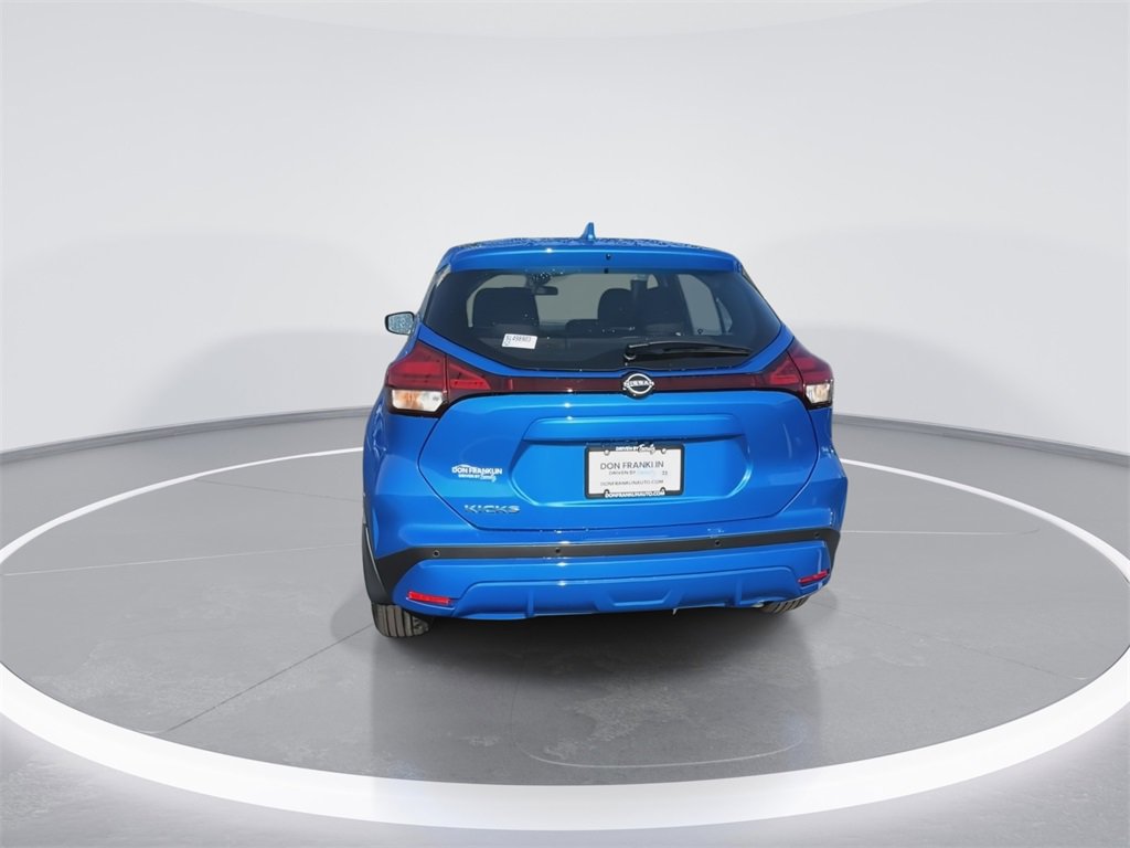 New 2025 Nissan Kicks Play S image 7