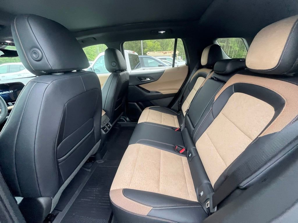 Used 2026 Chevrolet Equinox ACTIV w/ Convenience Package III FWD image 11