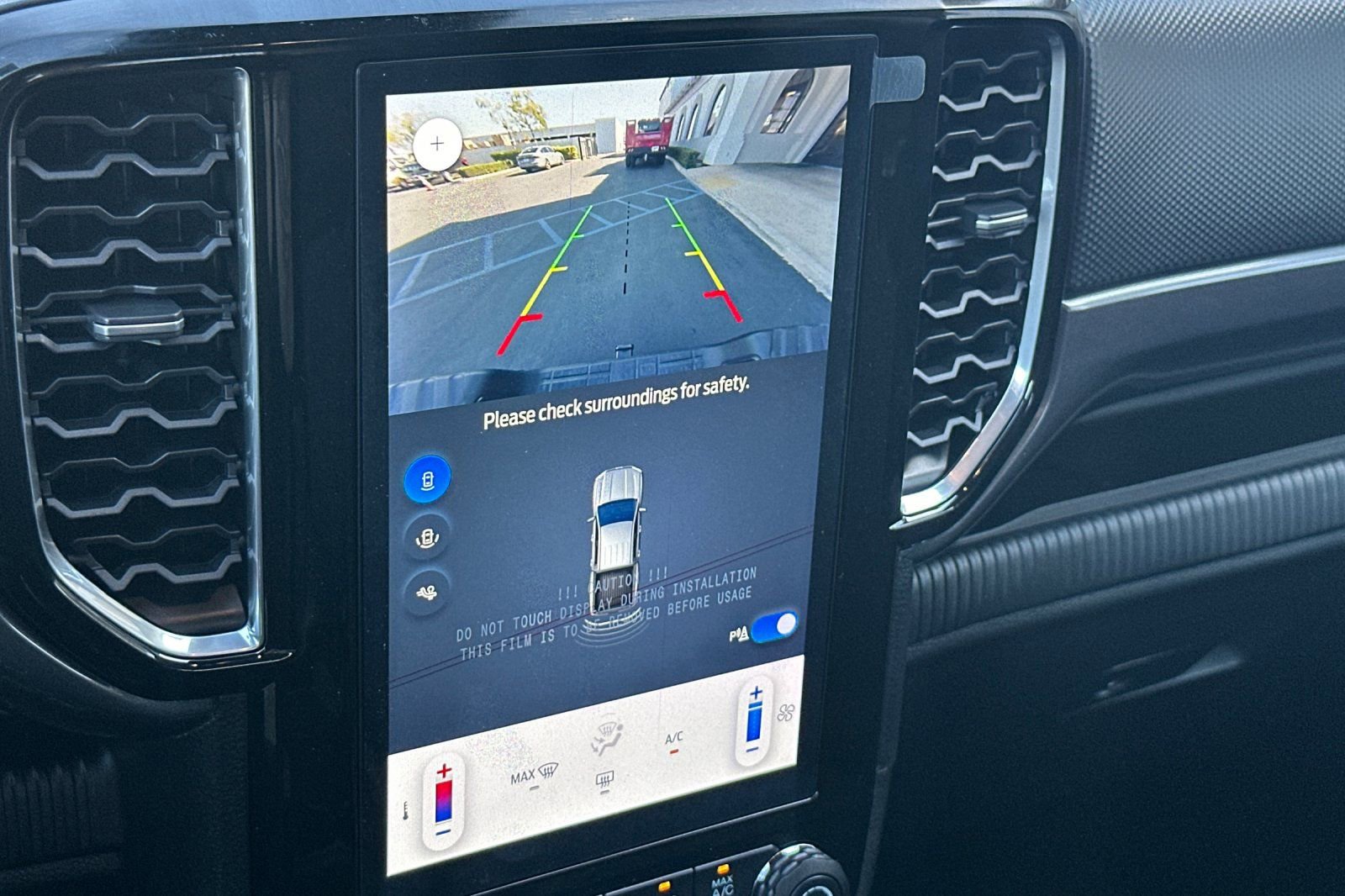 New 2025 Ford Ranger XLT w/ Black Appearance Package image 18