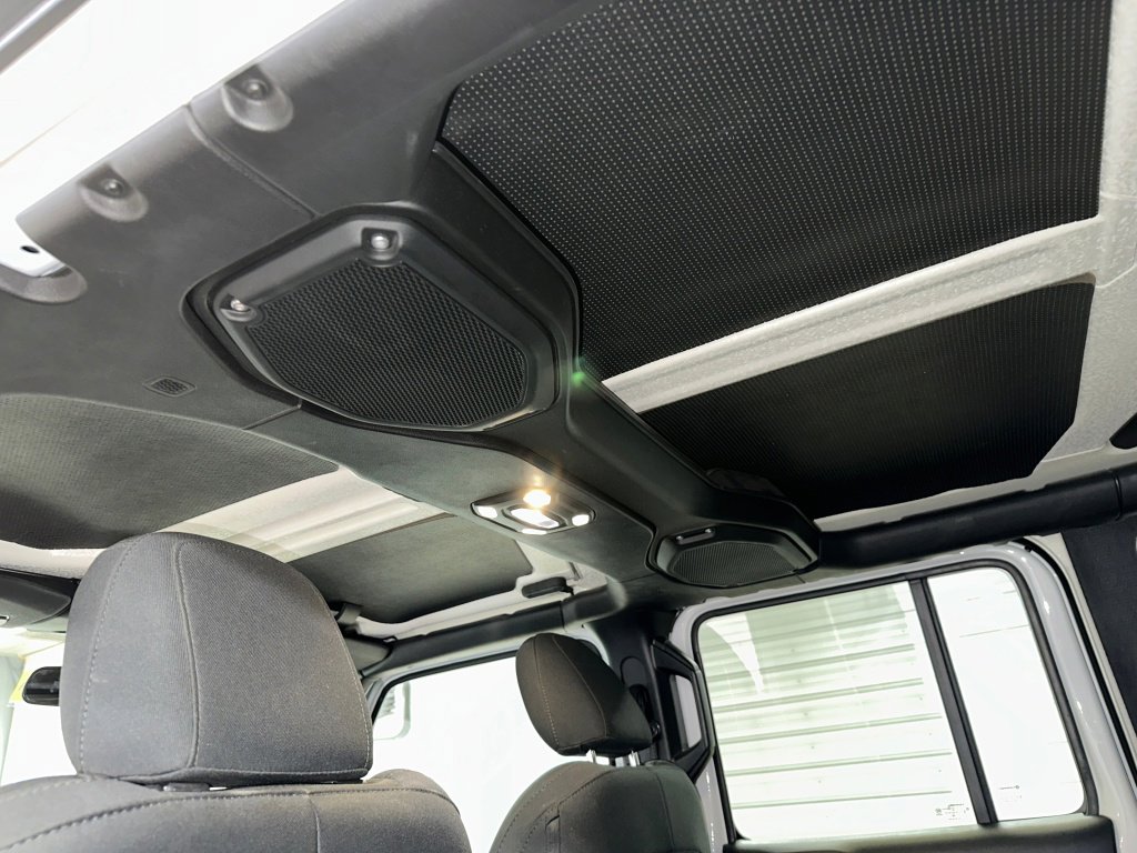 Used 2020 Jeep Wrangler Unlimited Sport image 16