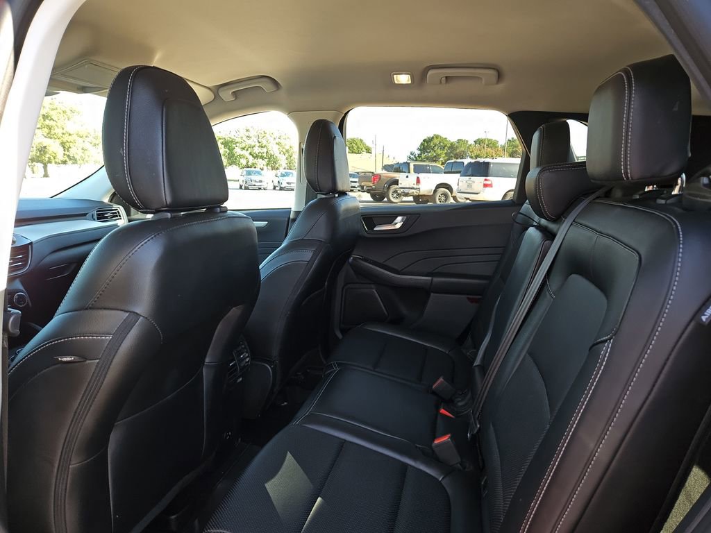 Used 2022 Ford Escape SEL image 16