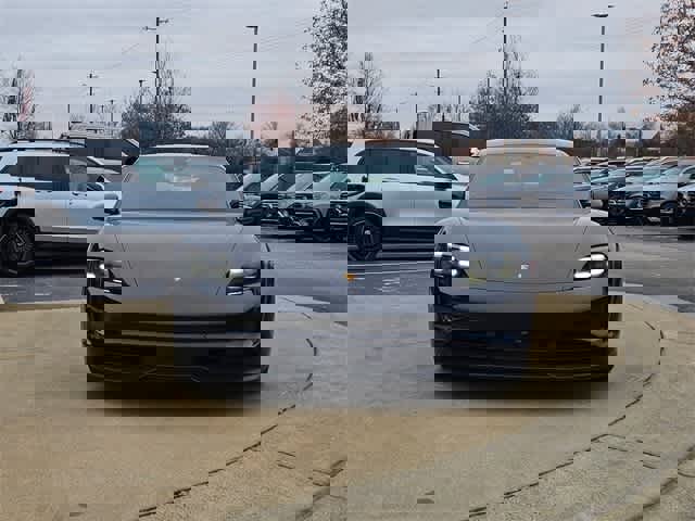 Used 2023 Porsche Taycan w/ Premium Package image 4