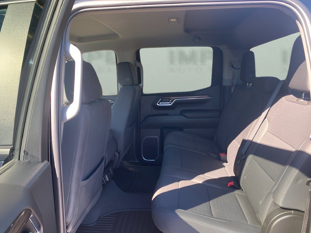 Used 2024 Chevrolet Silverado 1500 LT AWD/4WD image 13