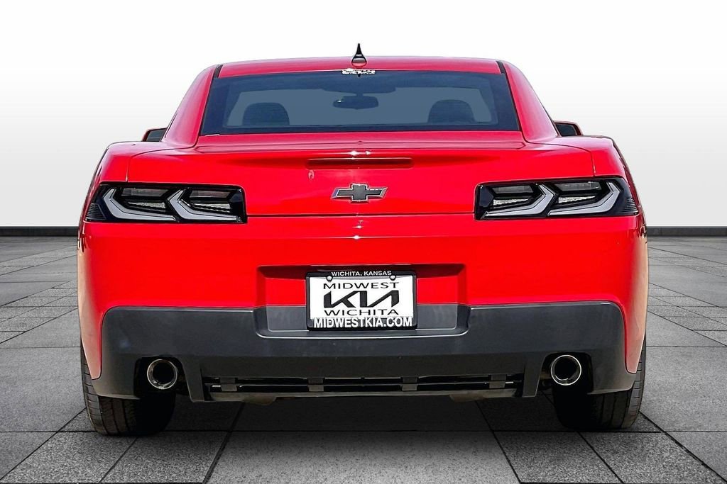 Used 2015 Chevrolet Camaro LT image 4