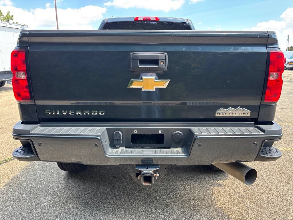 Used 2018 Chevrolet Silverado 2500 High Country AWD/4WD image 5