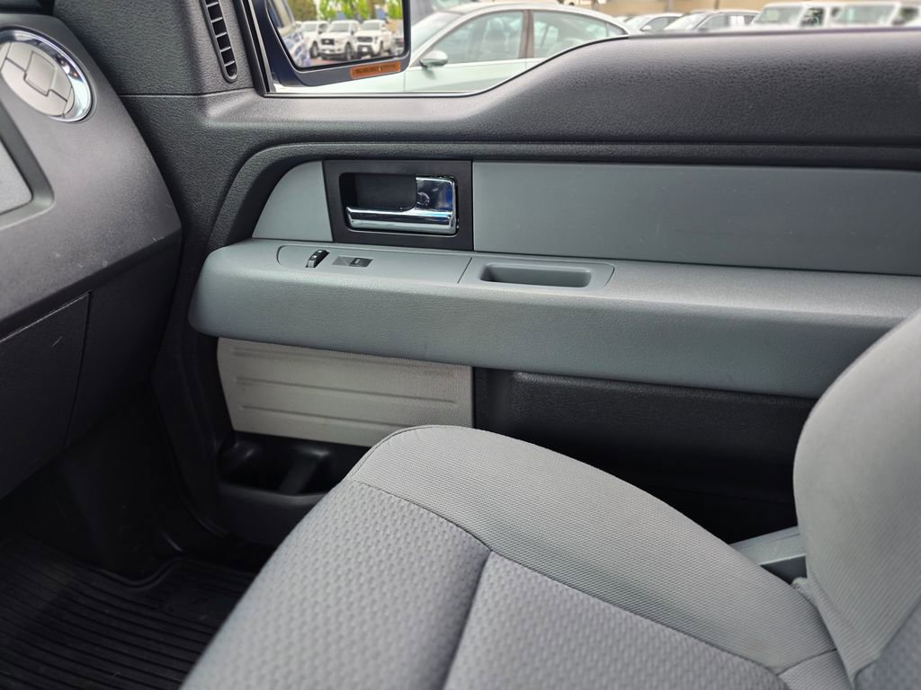 Used 2013 Ford F150 XLT w/ XLT Chrome Pkg AWD/4WD image 27