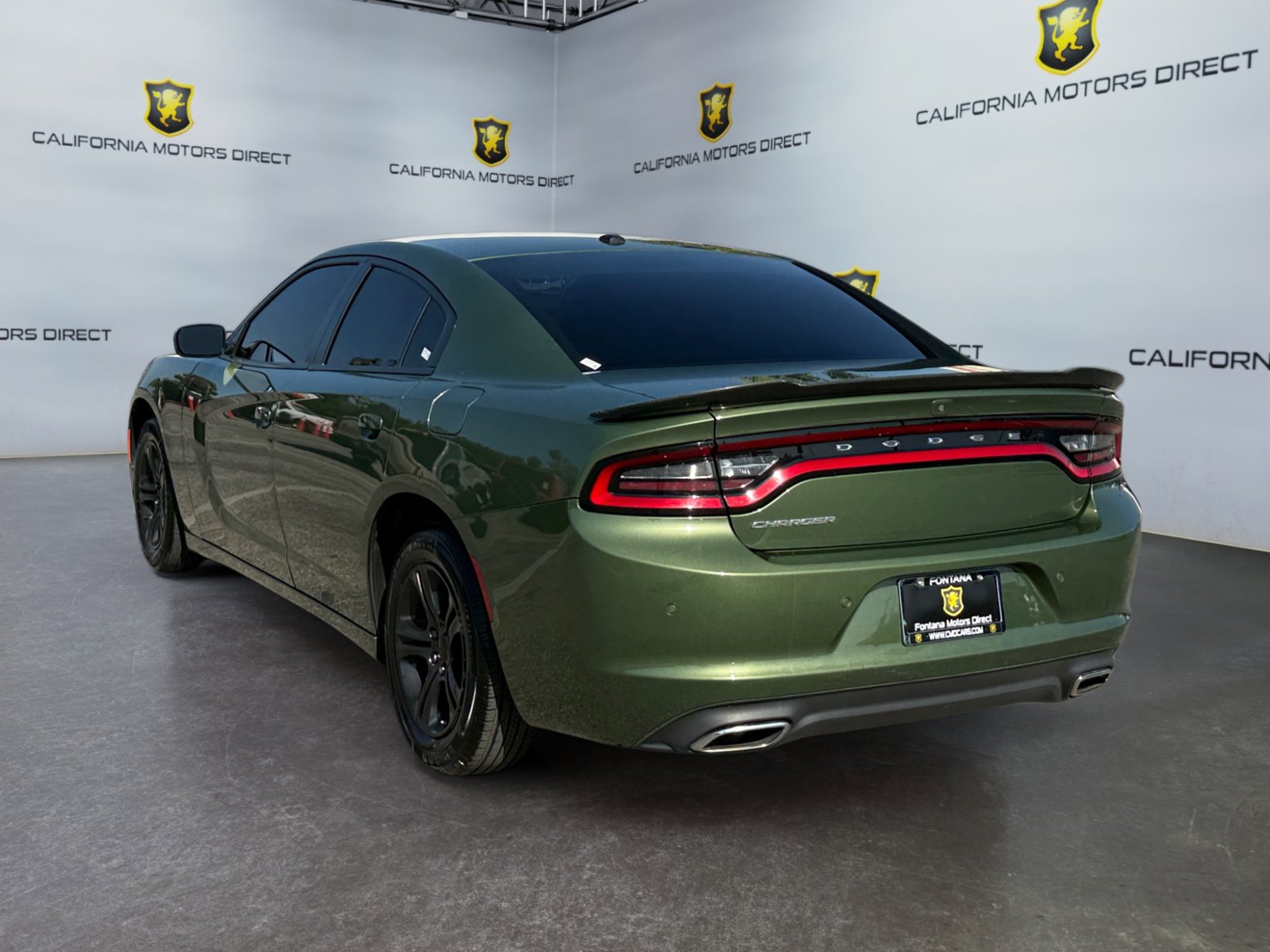 Used 2022 Dodge Charger SXT image 3
