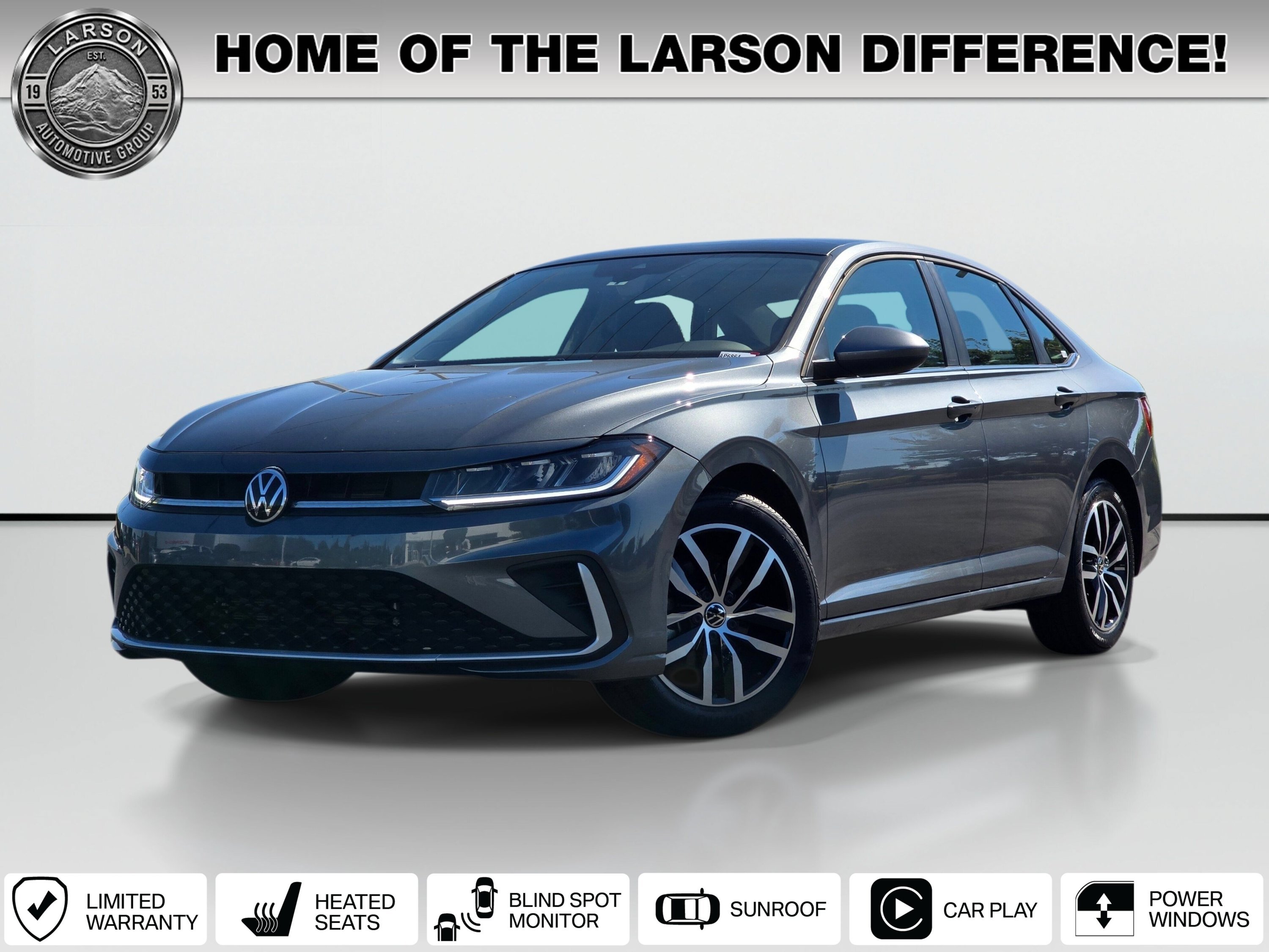 Used 2025 Volkswagen Jetta SE w/ Sunroof Package FWD image 1