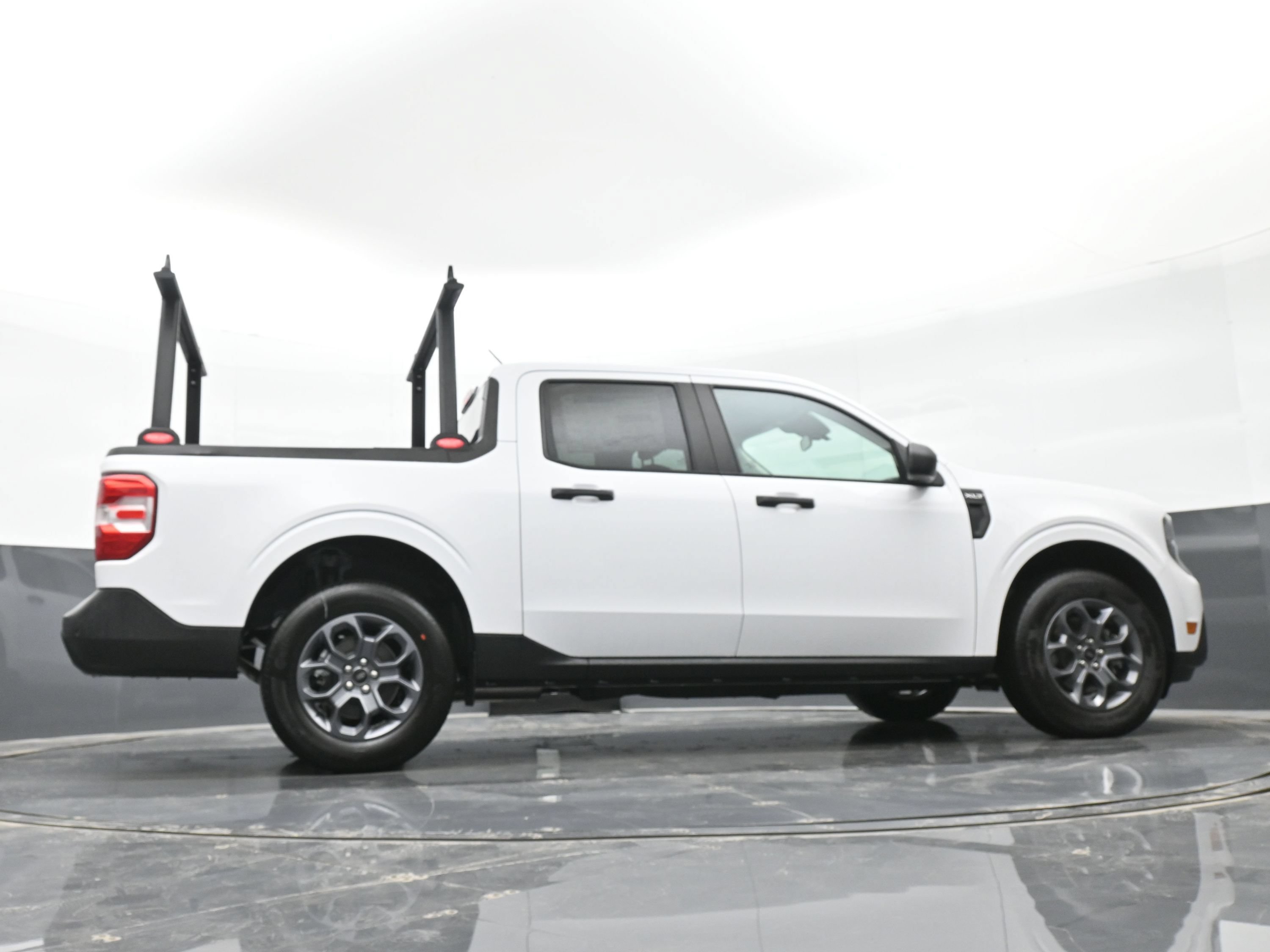 Used 2025 Ford Maverick XLT w/ Equipment Group 301A AWD/4WD image 42