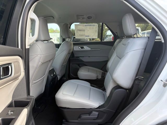 New 2026 Ford Explorer Active RWD image 25