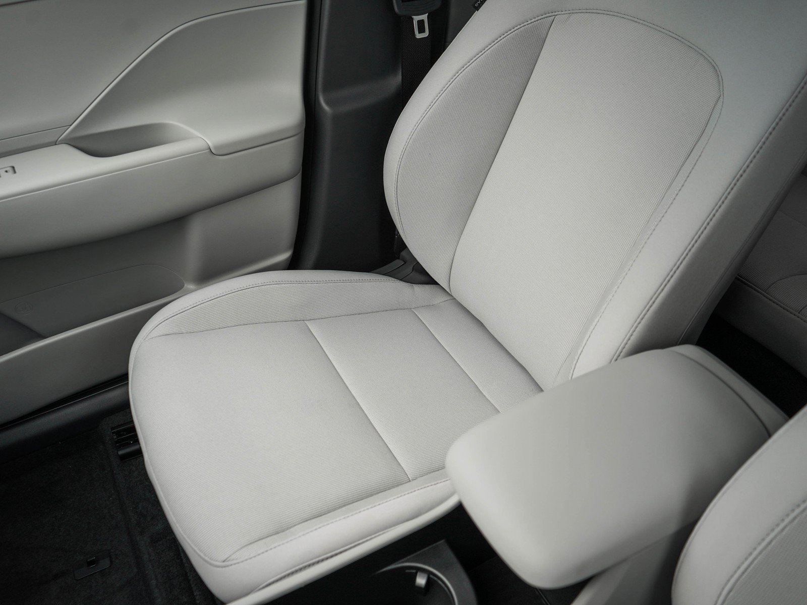 New 2027 Hyundai Kona SEL Sport AWD/4WD image 24