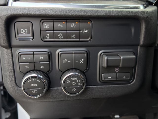 New 2026 Chevrolet Tahoe Z71 w/ Z71 Off-Road Package AWD/4WD image 17