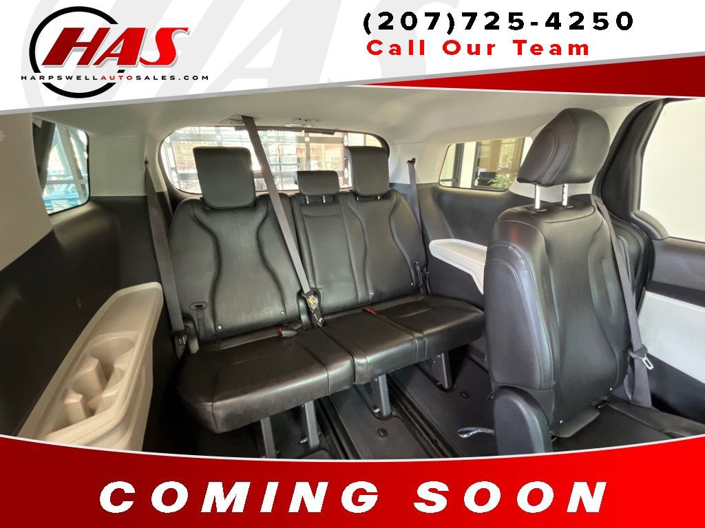 Used 2022 Kia Carnival LX image 13