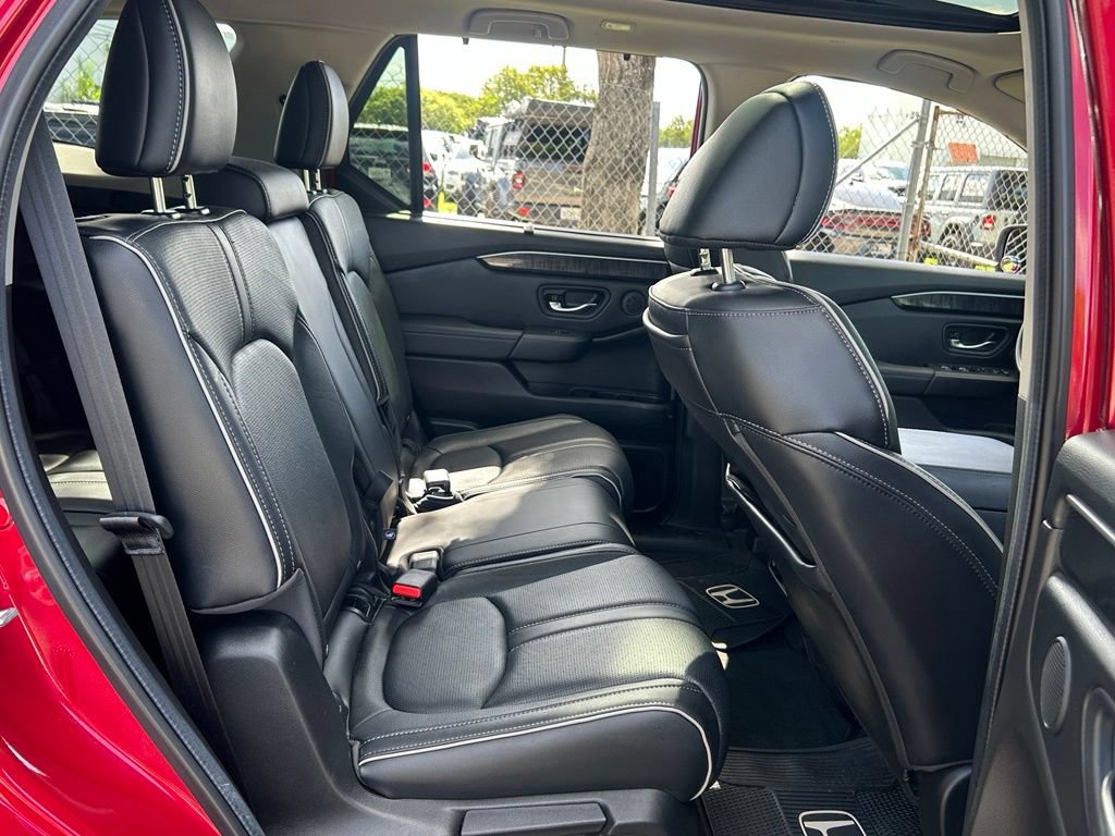 Used 2024 Honda Pilot Elite image 42