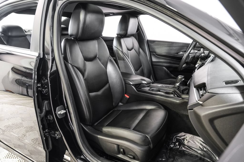 Used 2023 Cadillac CT4 Luxury w/ Sun And Sound Package RWD image 37