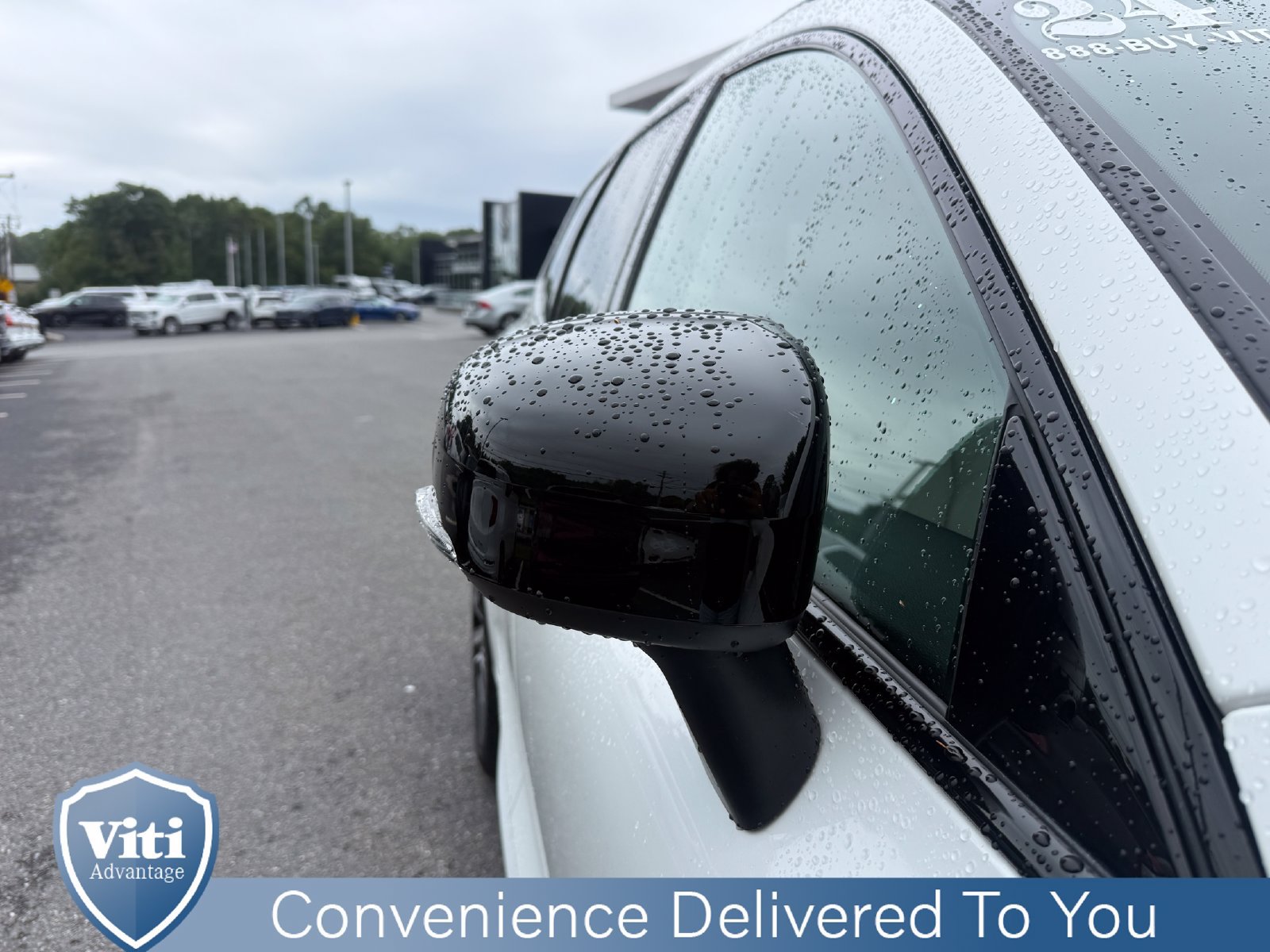 Used 2024 Volvo XC60 B5 Plus w/ Protection Package Premier AWD/4WD image 9