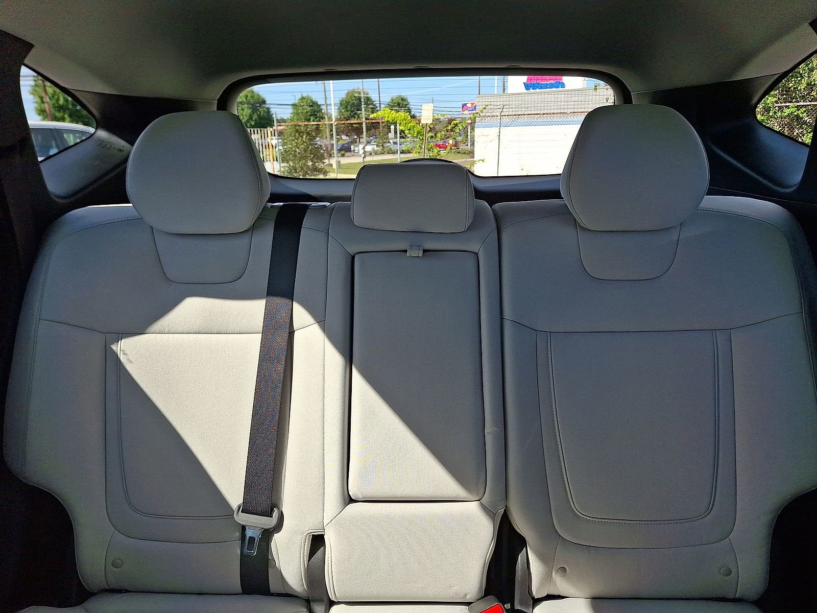 Used 2025 Hyundai Tucson SE image 13