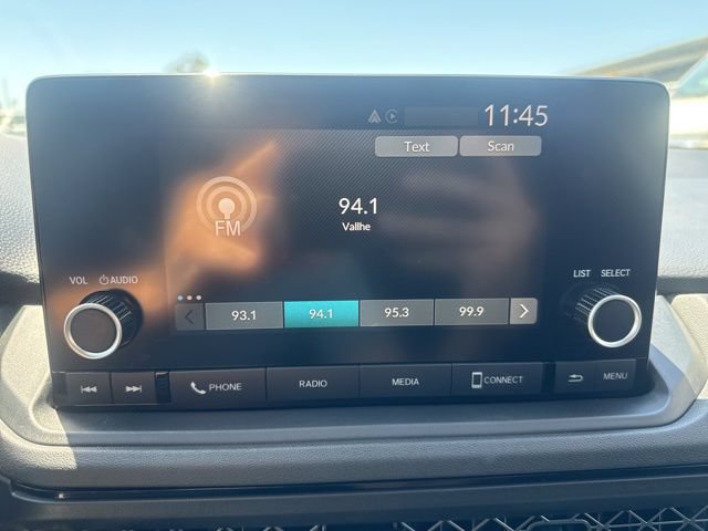 Used 2025 Honda Accord SE image 12