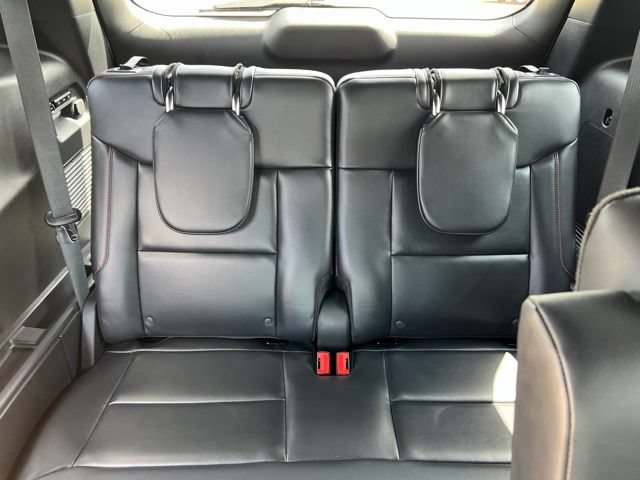 Used 2025 Ford Explorer ST RWD image 33