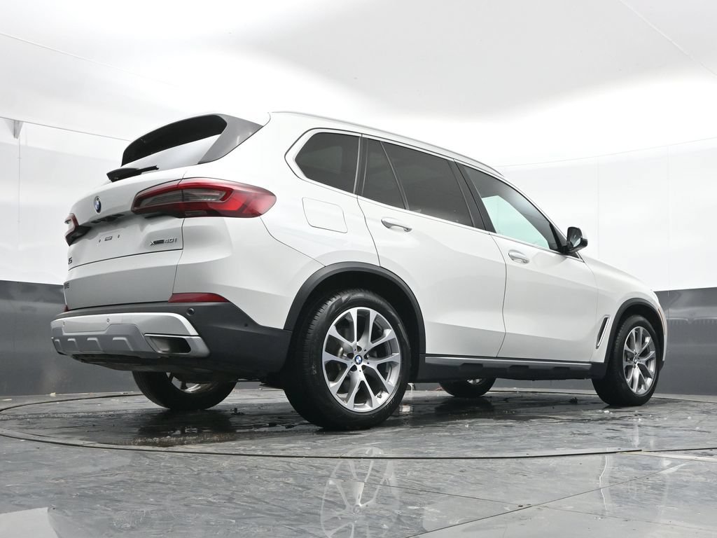 Used 2023 BMW X5 xDrive40i w/ Premium Package AWD/4WD image 45
