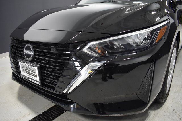 Certified 2025 Nissan Sentra S image 11