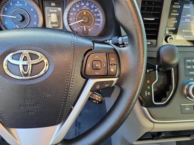 Used 2020 Toyota Sienna LE FWD image 23
