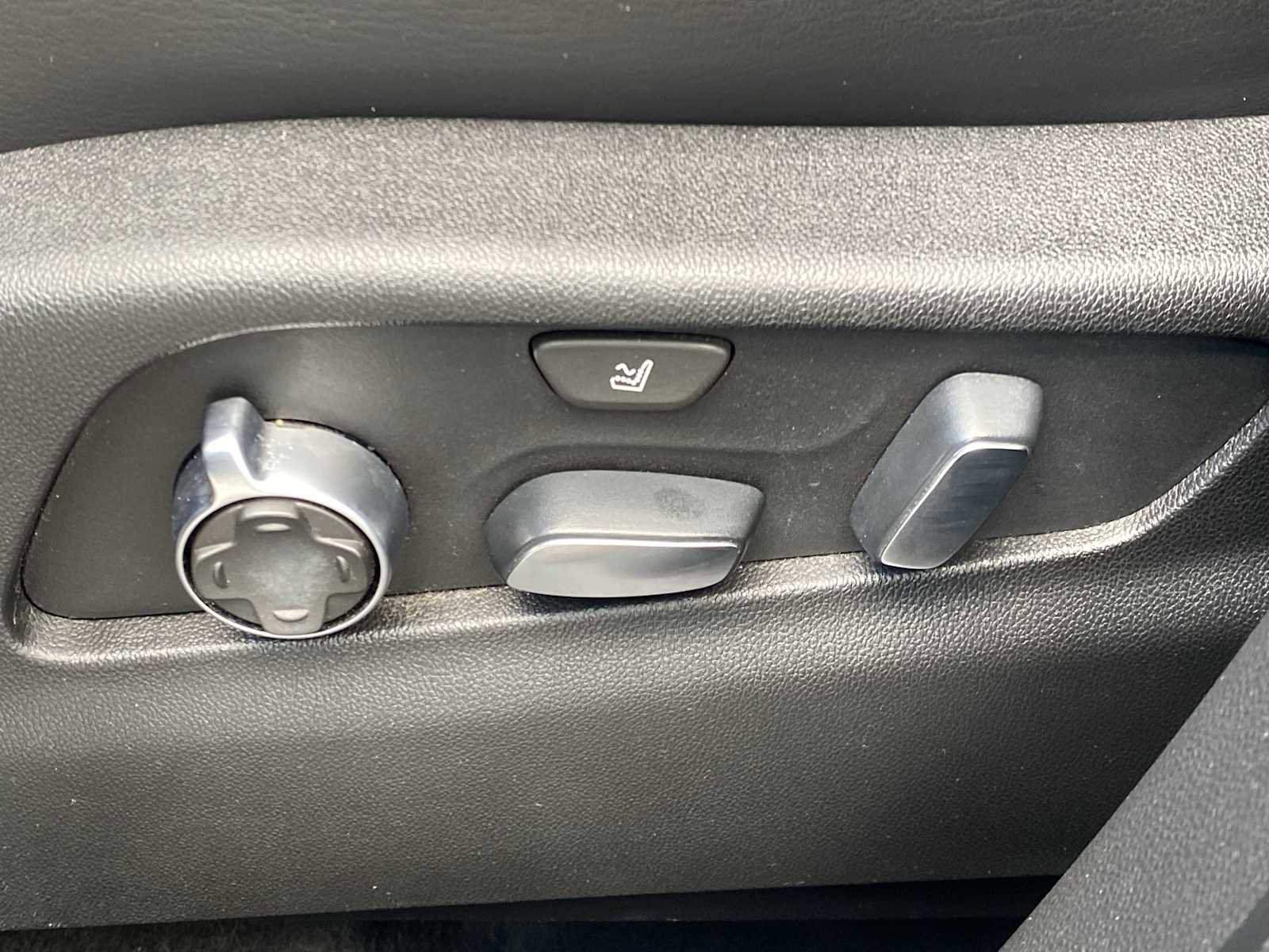 Used 2019 Cadillac XT4 Sport AWD/4WD image 21