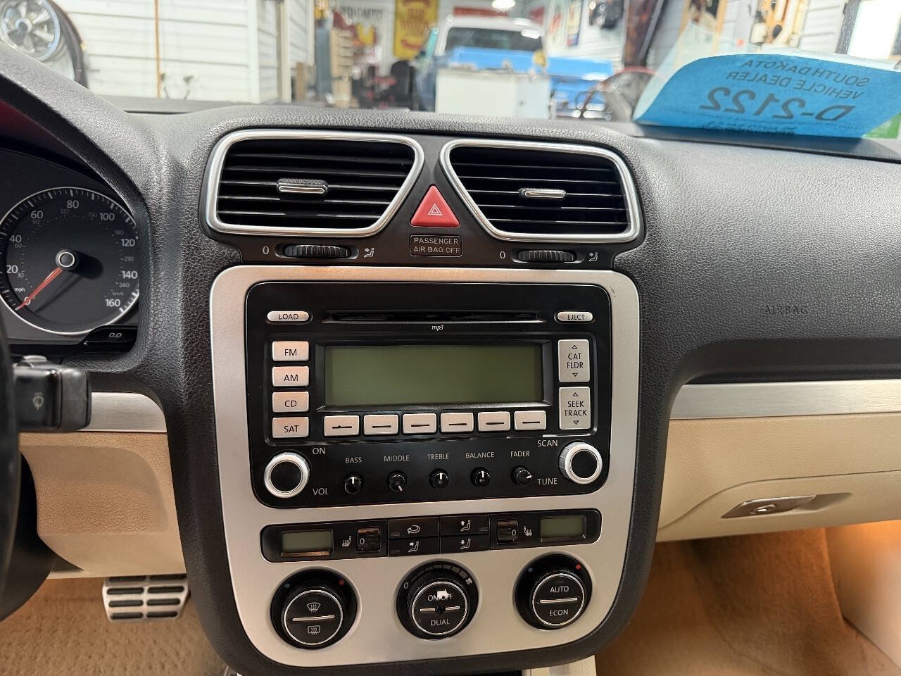 Used 2007 Volkswagen Eos 2.0T FWD image 8