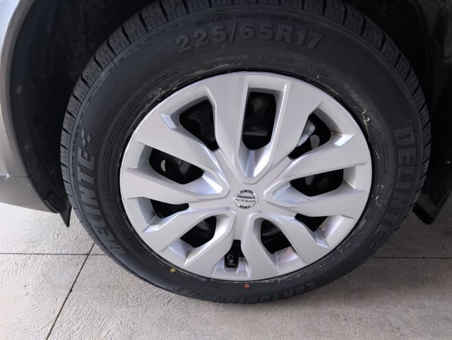 Used 2016 Nissan Rogue S AWD/4WD image 23