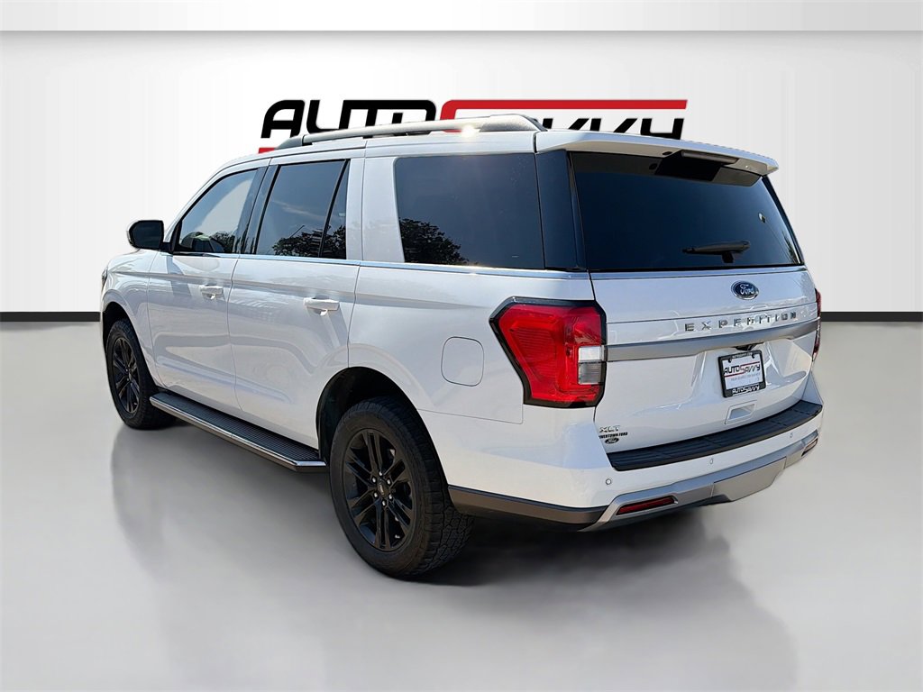 Used 2023 Ford Expedition XLT image 5