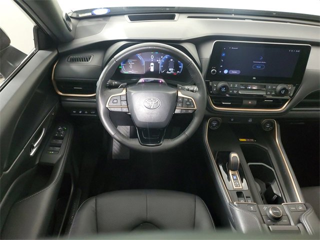 Used 2024 Toyota Grand Highlander AWD Hybrid image 17